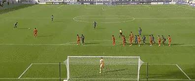 包含Uzi连续七场比赛得分超过大胜，澳大利亚队挑战极限！的词条